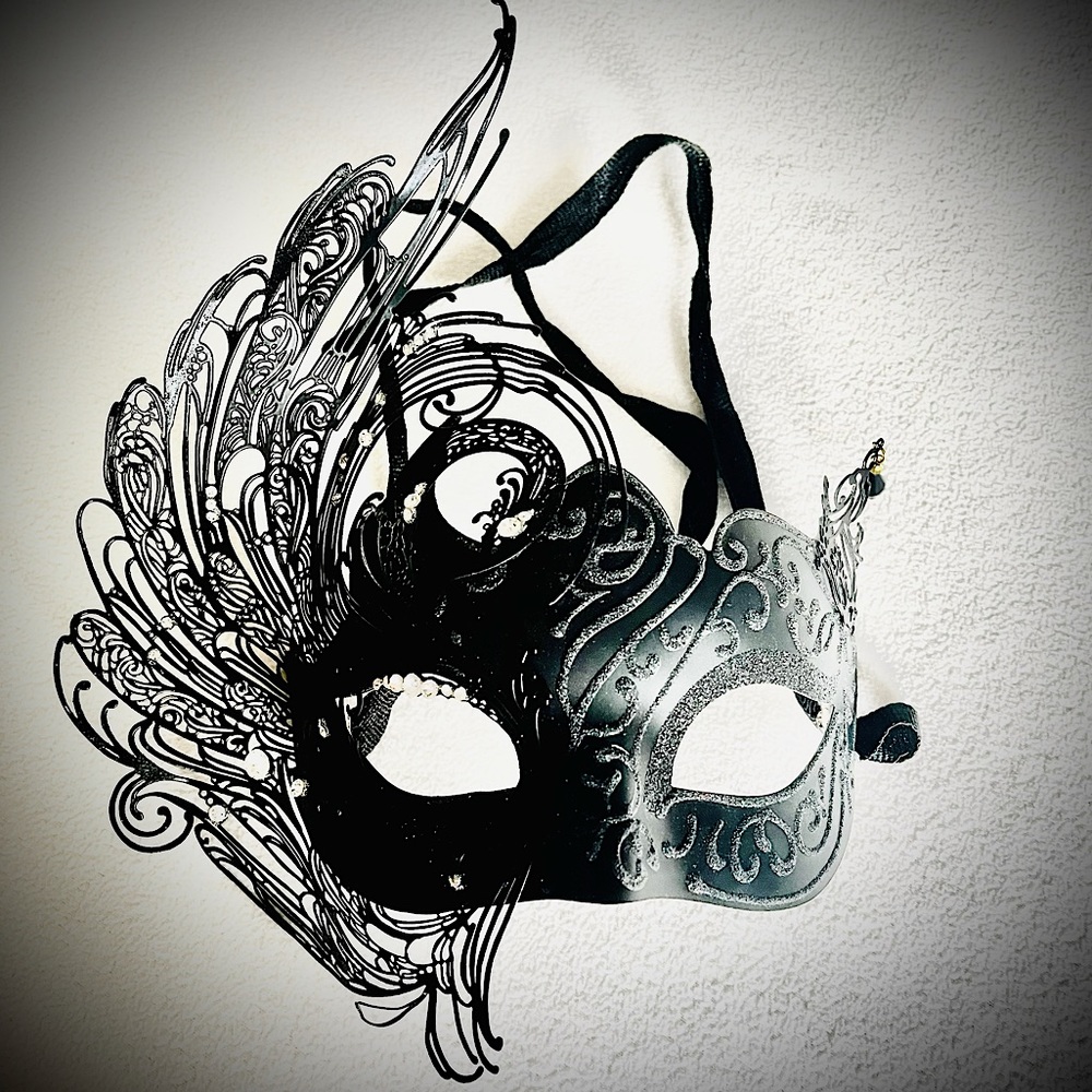 Elegant Masquerade Mask